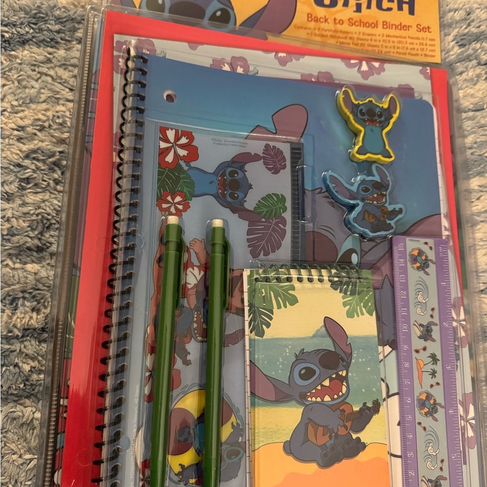 Disney Stitch 11 pieces Back to School Binder Set